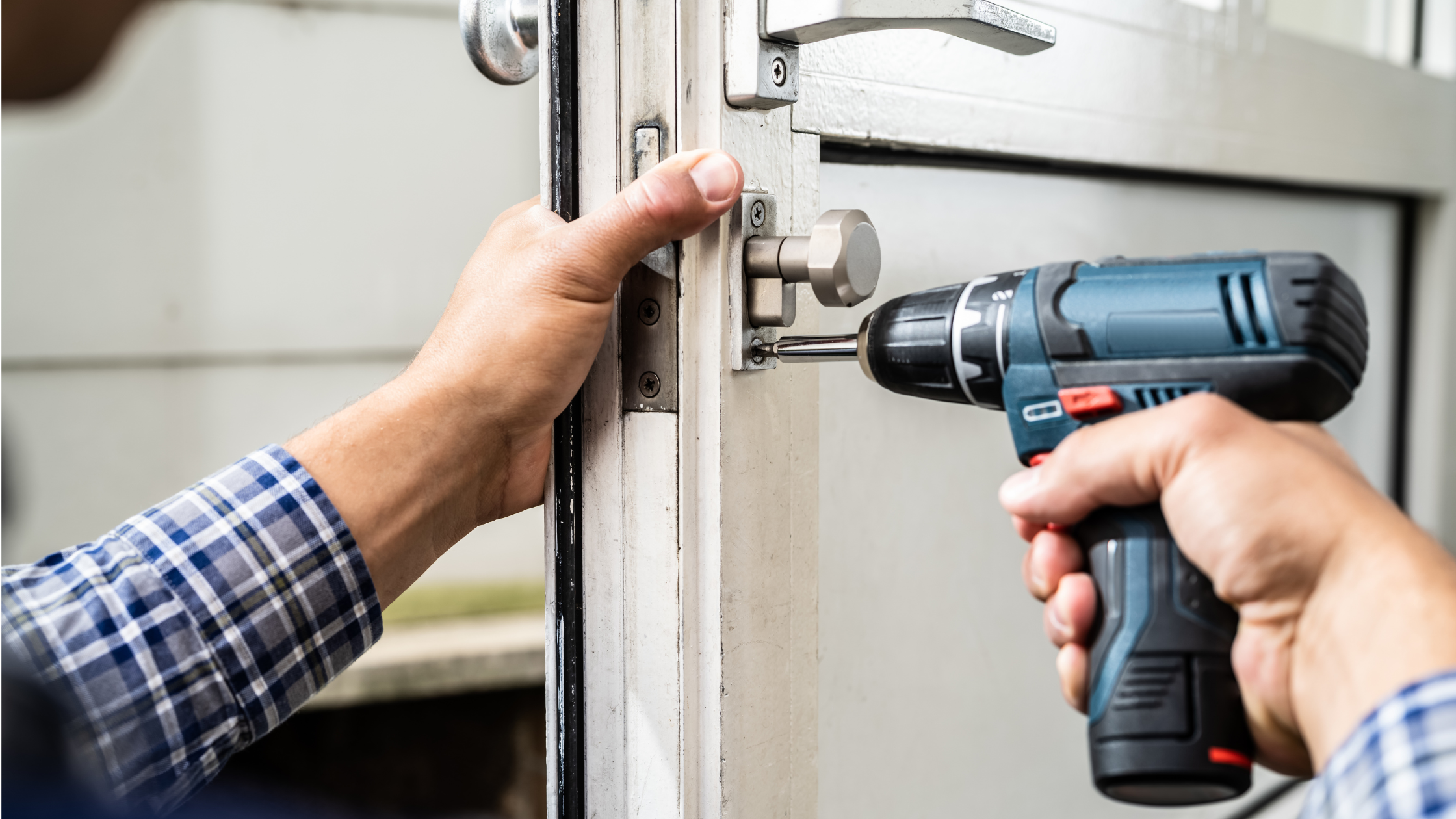 how much does locksmith service cost